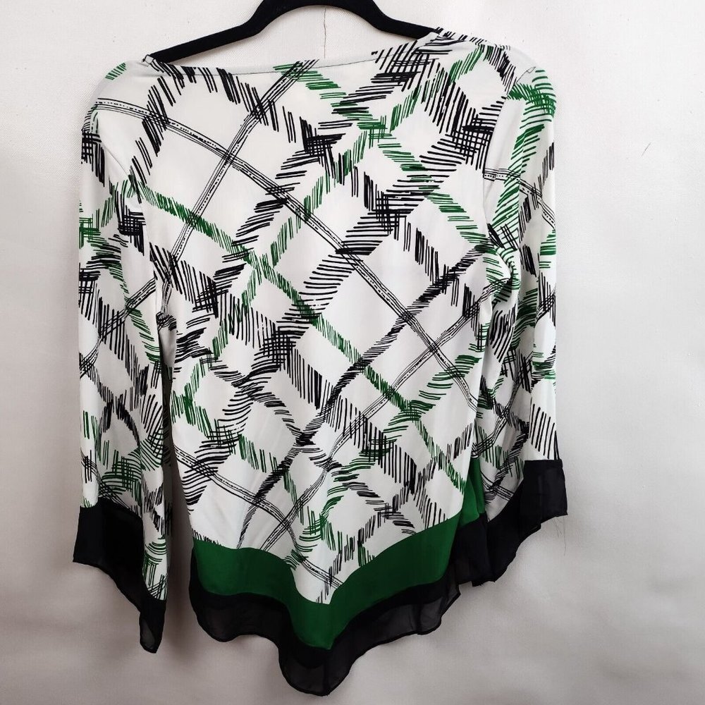 Alfani White Black Angled Hem Stretch Knit Flared Sleeve Blouse Top PM - Picture 7 of 7